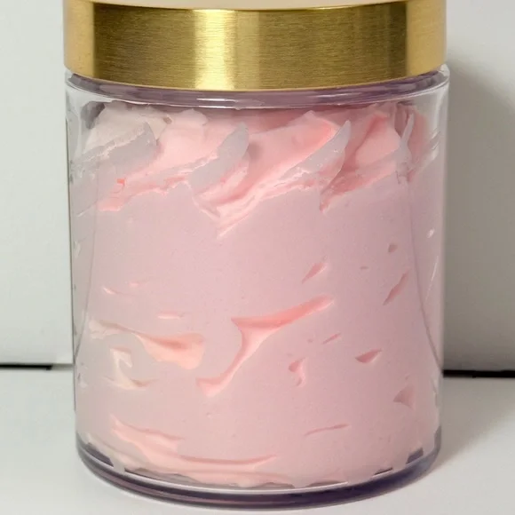 TRULY Soft Serve Luxury Shave Butter - NEW - Picture 2 of 3
